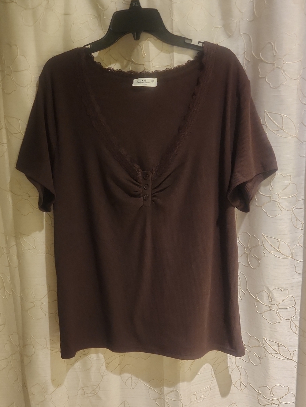 Long Lace-Trim V-Neck Short Sleeve Top - Brown